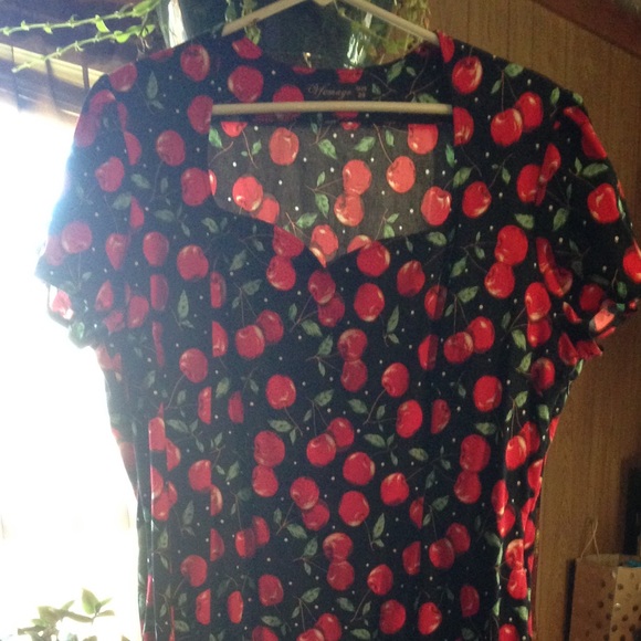 Unique Vintage Vfemage Cherry Wiggle Dress size 20 NWOT - Picture 3 of 8